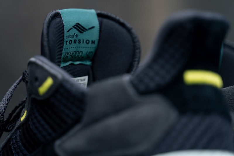 æ¶åé è¦½ adidas ZX 4000 4D å¨æ°ãCarbonãéè²