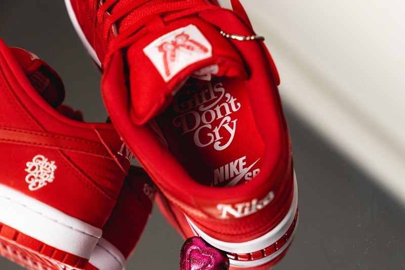 è¿è³ Girls Don't Cry x Nike SB Dunk Low è¯åéæ¬¾
