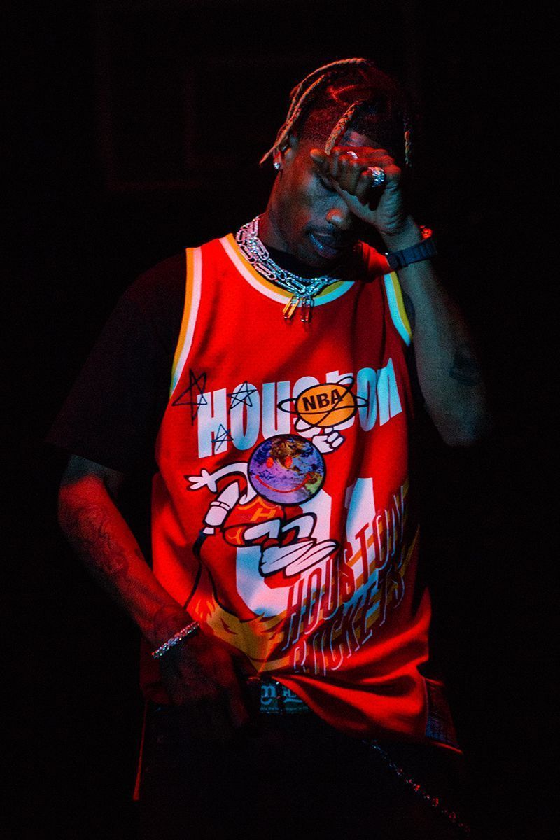 Travis Scott ä»¥ Houston Rockets å¾:copyright:å¤çè¡£çºéæè¨­è¨å¥æ³¨éå:registered:å:registered:å