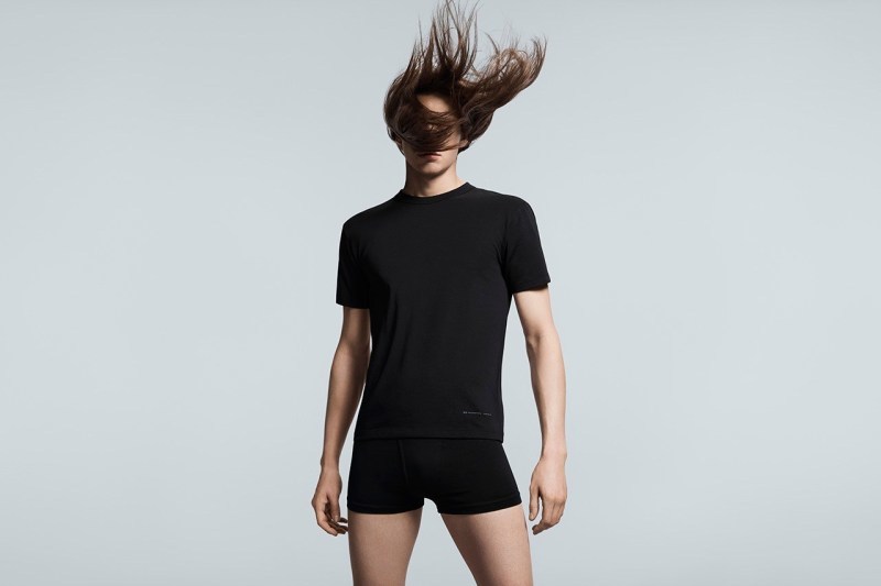 UNIQLO and ALEXANDER WANG 2019 æ¥å¤å
¨æ°èå AIRism ç³»å