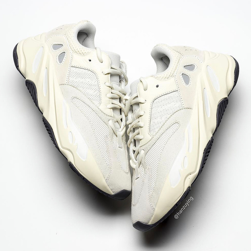 adidas Yeezy Boost 700æ¨¡æEG7596åå¸æ¥æ