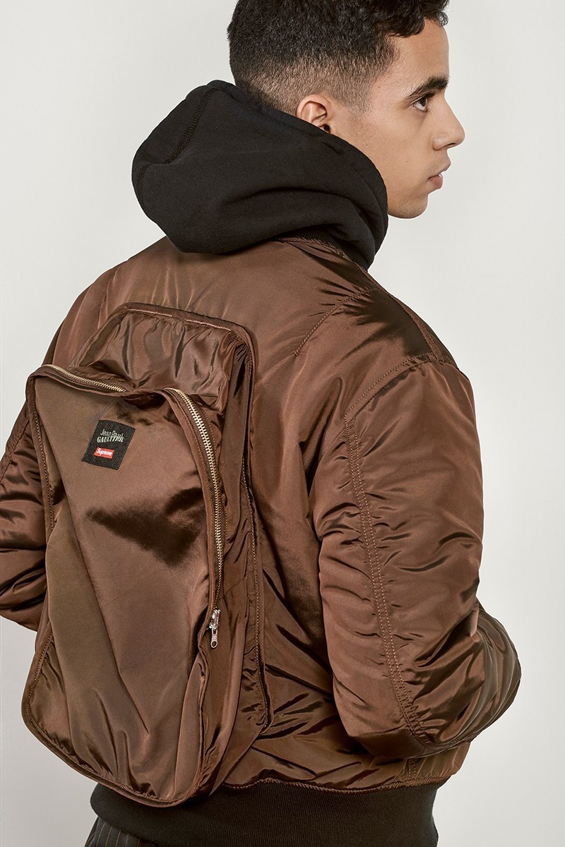 Supreme x Jean Paul Gaultier 2019 æ¥å¤è¯åç³»åæ£å¼ç¼ä½