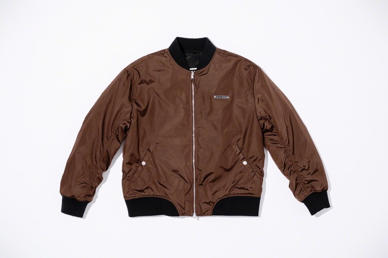 Supreme x Jean Paul Gaultier 2019 æ¥å¤è¯åç³»åæ£å¼ç¼ä½