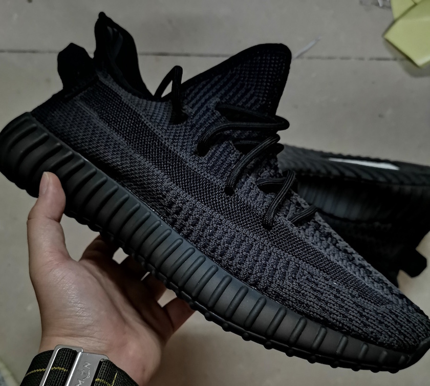 adidas Yeezy Boost 350 V2é»è²FU9013å叿¥æ