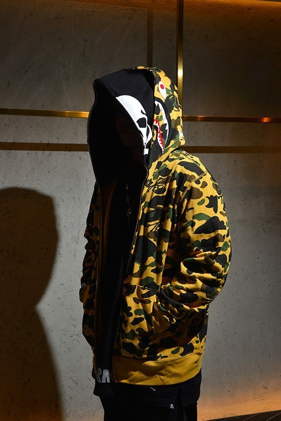 mastermind vs A BATHING APEÂ:registered: 2019 å¹´å夿°åéåº