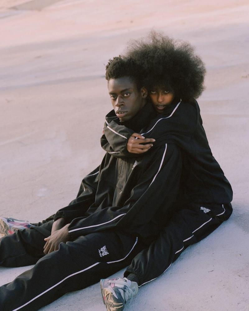 NEEDLES x AWGE å¨æ°è¯åç³»åç¼ä½