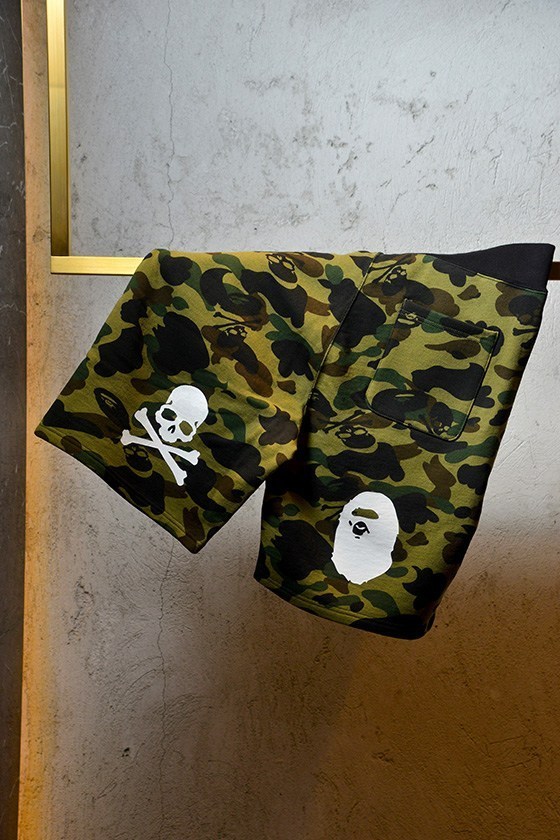 mastermind vs A BATHING APEÂ:registered: 2019 å¹´å夿°åéåº