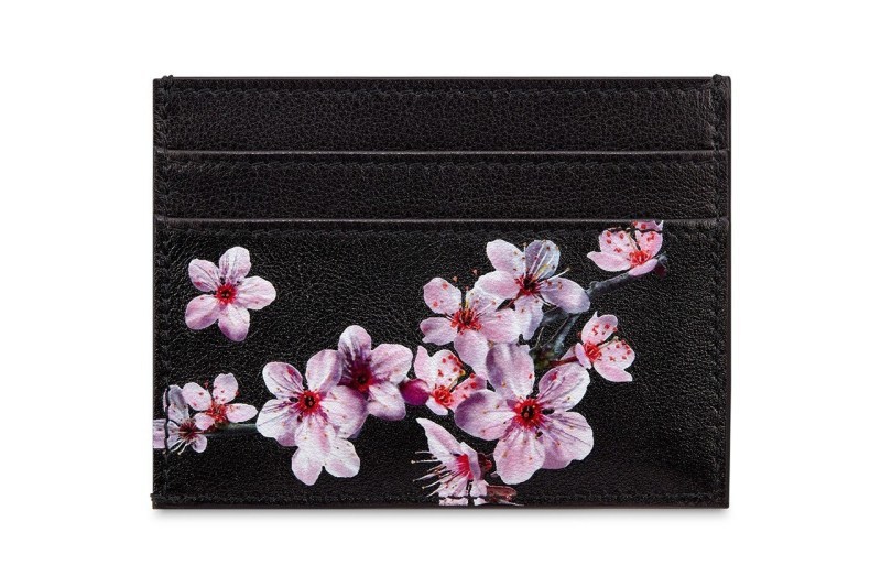 ç¶²è·¯ç¨å:registered:¶éå:registered:ï¼ç:copyright:ºå±±åº x Dior Men 2019 æ:copyright:ç§ç³»åæ­£å¼ç»å ´