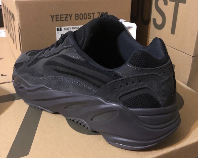 adidas Yeezy Boost 700 V2 Vanta FU6684åå¸æ¥æ