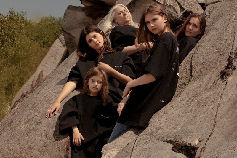 Maison KitsuneÌ x ADER error å¨æ° 2019 æ¥å¤è¯åç³»åæ­£å¼ç¼ä½