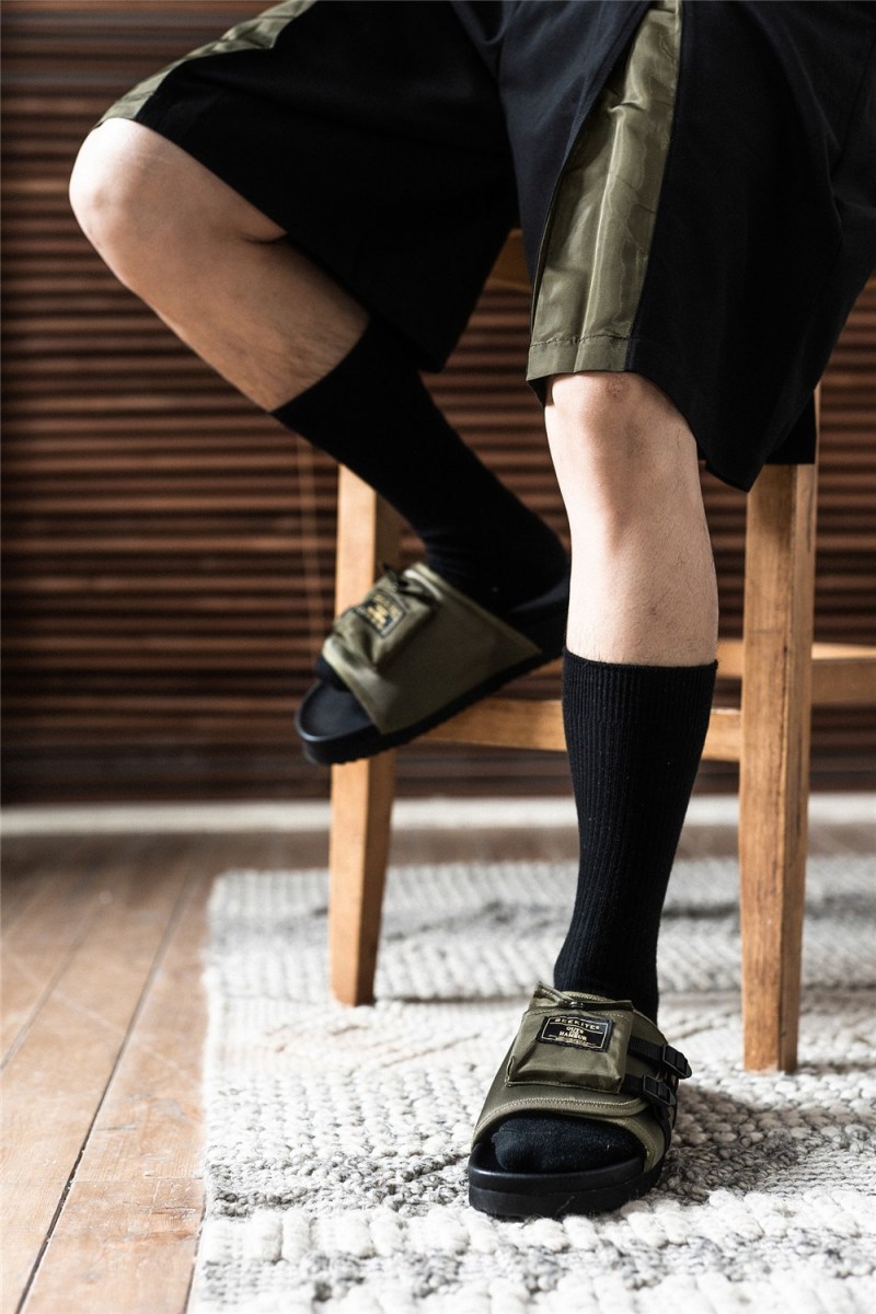 BEEKITE x GUTSÂ & HAMBUR å¨æ° Lookbook æ­£å¼éåº