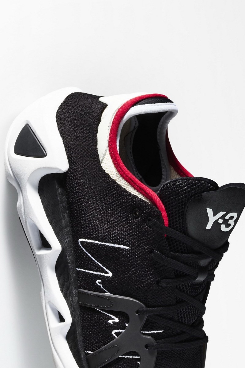 Y-3 æ¨åºå¨æ°éæ¬¾ FYW S-97