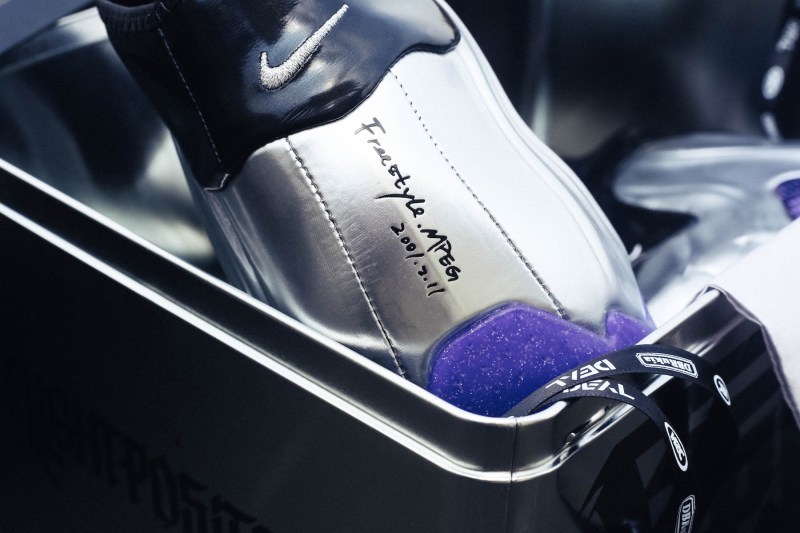 Nike Air Flightposite å
¨æ°é
è²è¨è¨ç»å ´