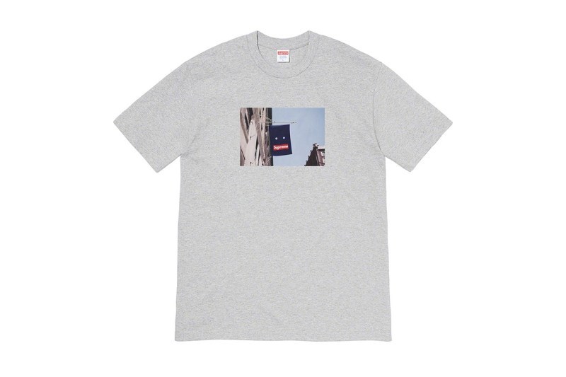 Supreme æ£å¼ç¼ä½ 2019 ç§å¬ T-Shirt ç³»å