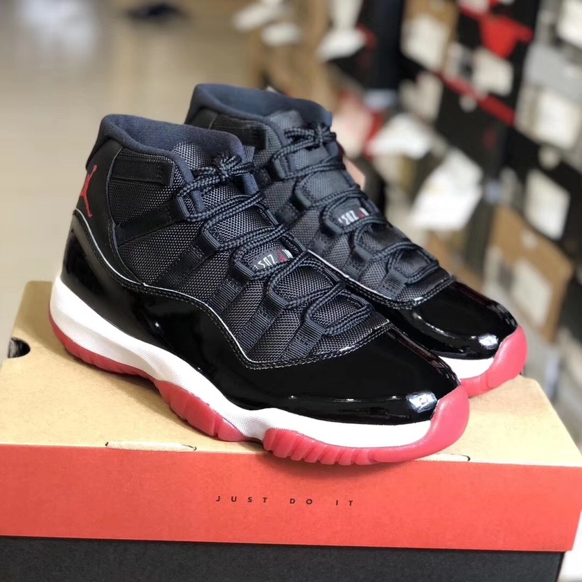Air Jordan 11 Bred 378037-061 OG Box