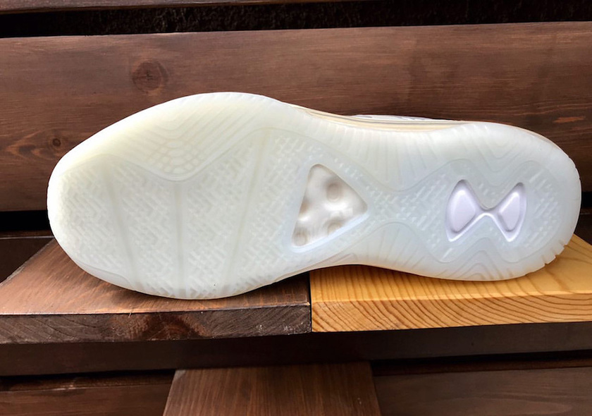 John Elliott Nike LeBron Icon Summitç½è²AQ0114-101åå¸æ¥æ