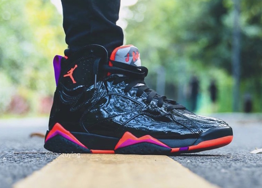 Air Jordan 7é»è²æ¼ç:registered:313358-006åå¸æ¥æOn-Feet