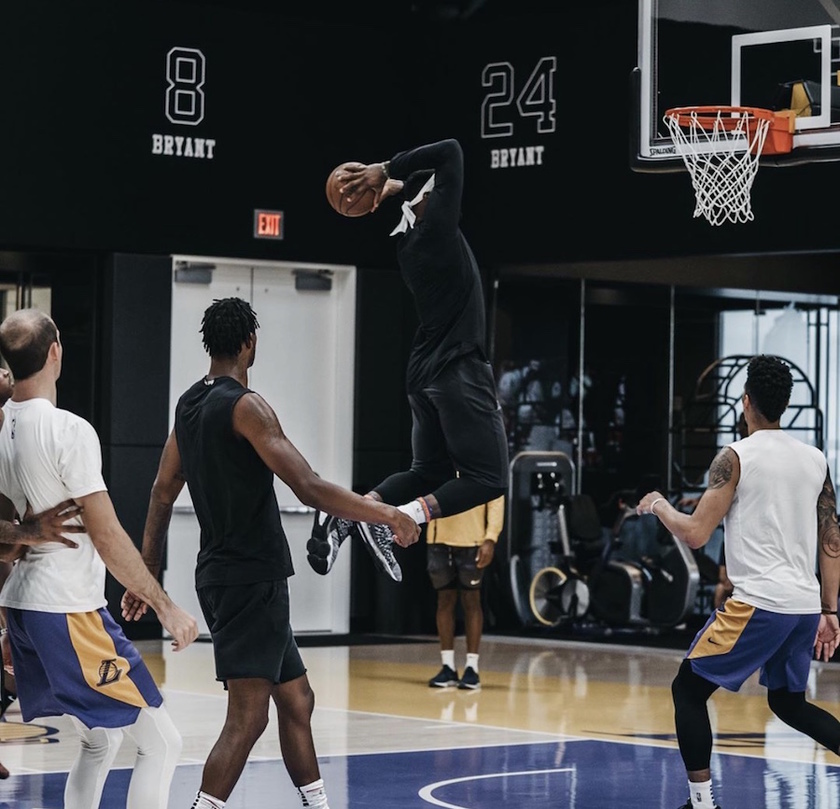 Nike LeBron 17 Black Whiteåå¸æ¥æ