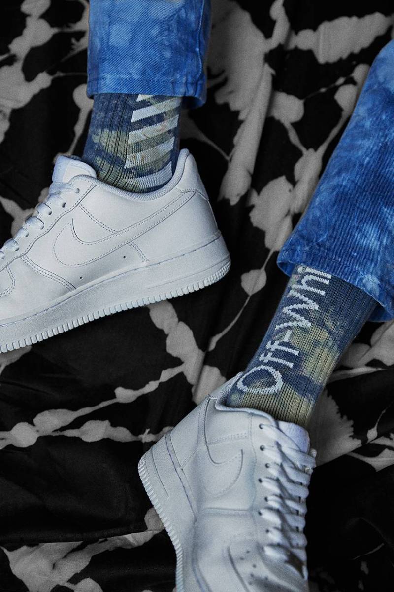 èæå·¥è - Off-Whiteâ¢ x END. å¨æ°è¯ä¹ç³»åå¬ä½