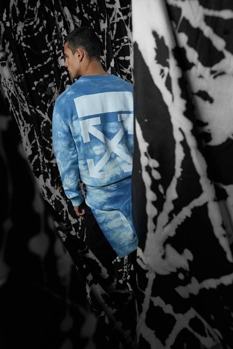 èæå·¥è - Off-Whiteâ¢ x END. å¨æ°è¯ä¹ç³»åå¬ä½