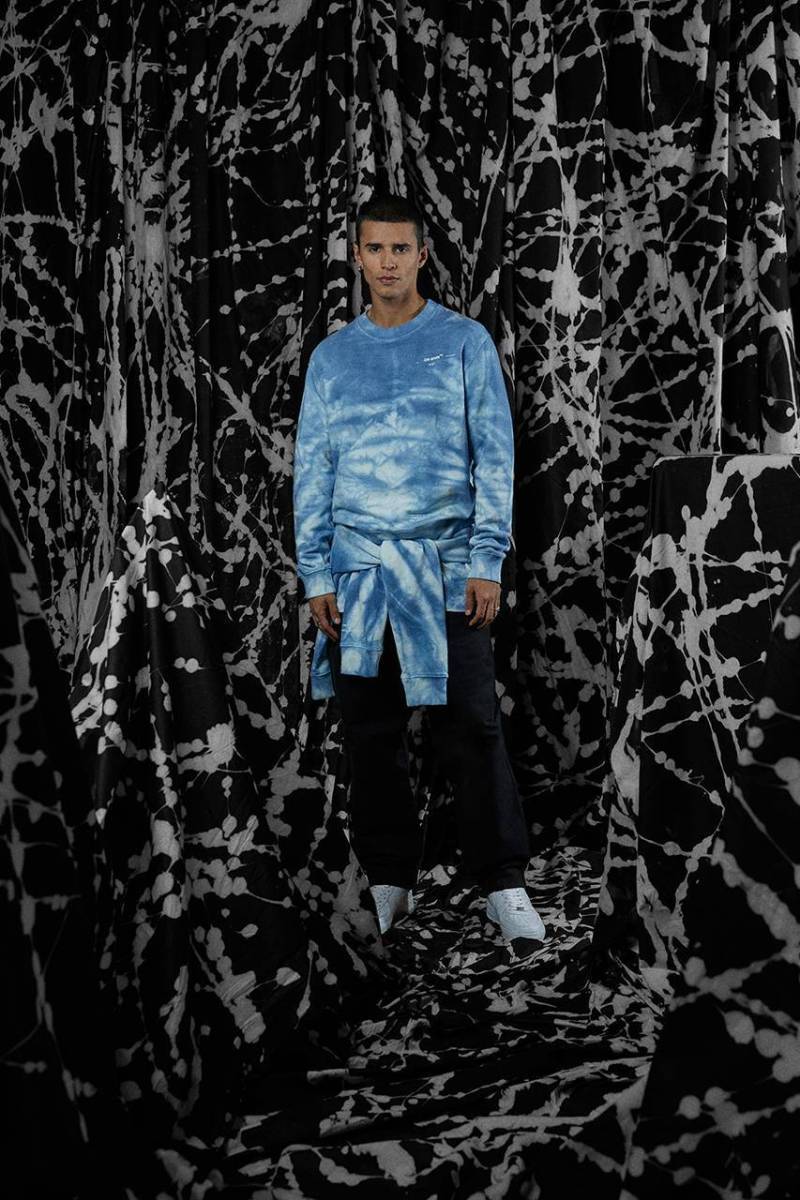 èæå·¥è - Off-Whiteâ¢ x END. å¨æ°è¯ä¹ç³»åå¬ä½