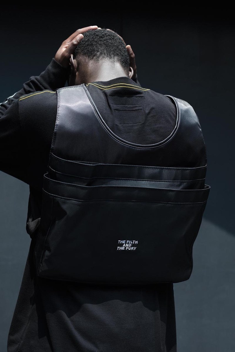 NEIGHBORHOOD x Eastpak æææé è»äºé¢¨æ ¼è¯åç³»å