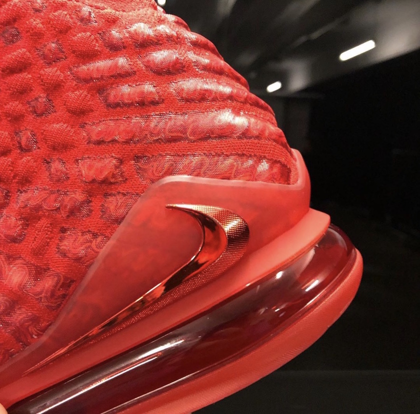 耐克LeBron 17 University Red BQ3177-600