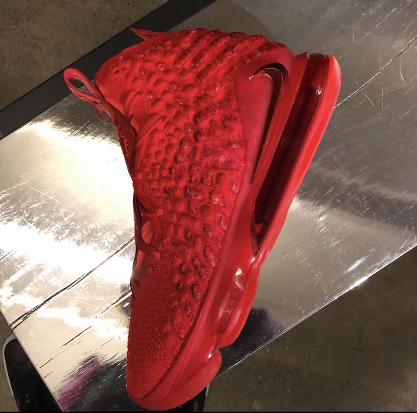 耐克LeBron 17 University Red BQ3177-600