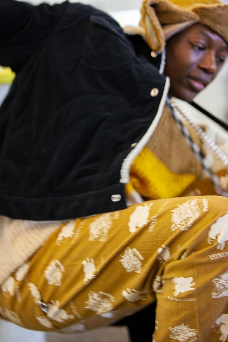 YSTRDYâS TMRRW ææç¾åå·¥è£åç Wrangler æ¨åºå¨æ°è¯ä¹ç³»å