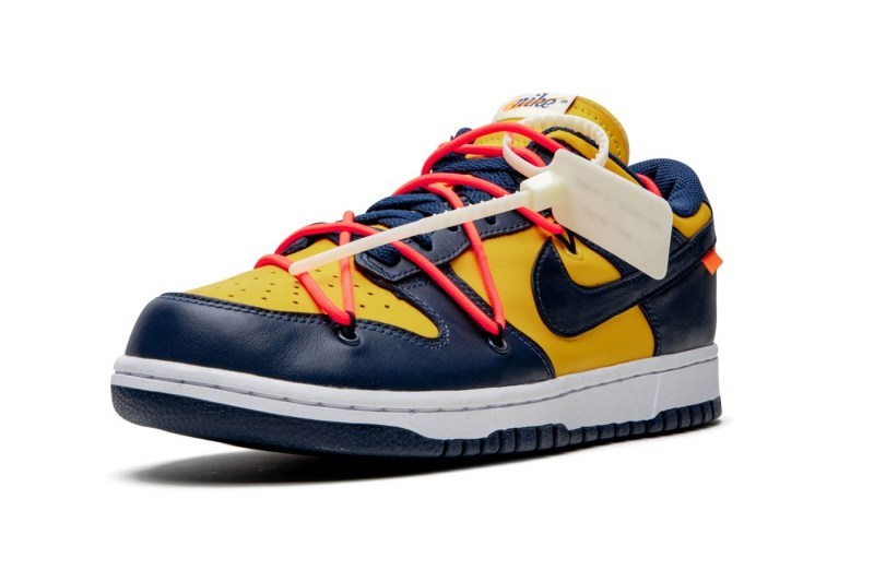Off-White⢠x Nike SB Dunk LowãUniversity Goldãææ°é«æ¸
å輯å度æå
