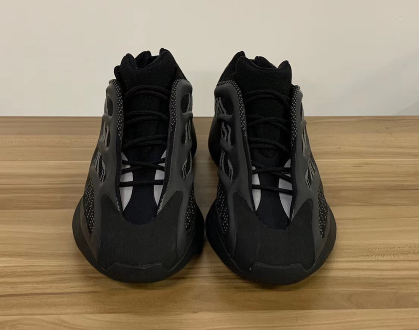 adidas Yeezy 700 V3 Blackåå:registered:æ¥æ