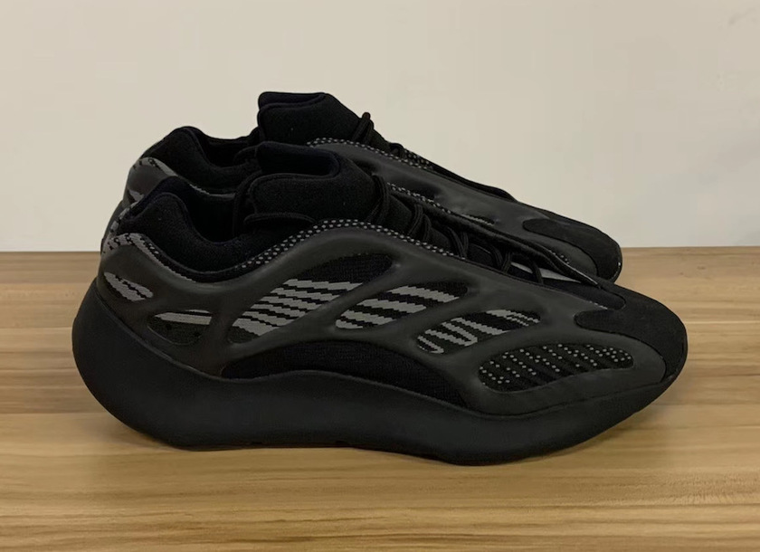 adidas Yeezy 700 V3 Blackåå:registered:æ¥æ