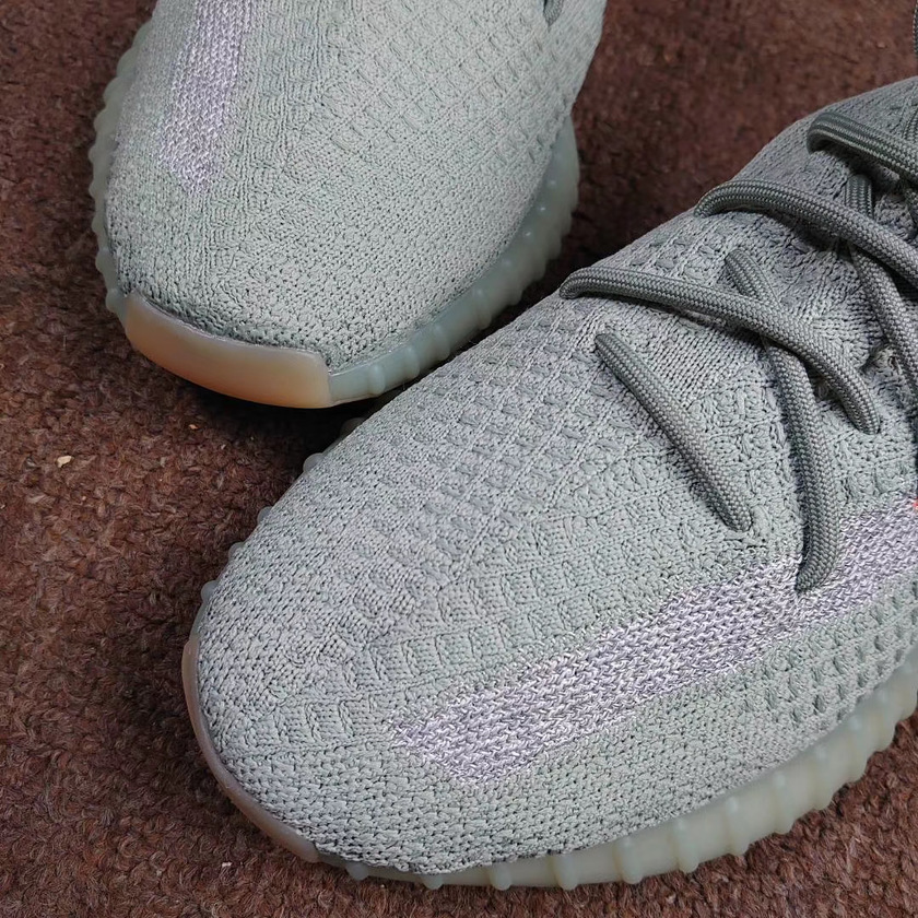 adidas Yeezy Boost 350 V2æ²æ¼ é¼ å°¾èFX9035
