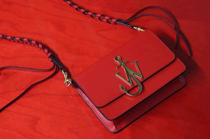 JW ANDERSON 2020 ä¸­å½æ°å¹´å«æ³¨ç³»åç»åº