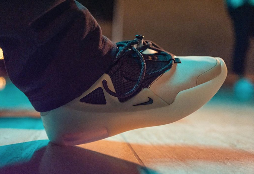 èåFear of God 1 String AR4237-902