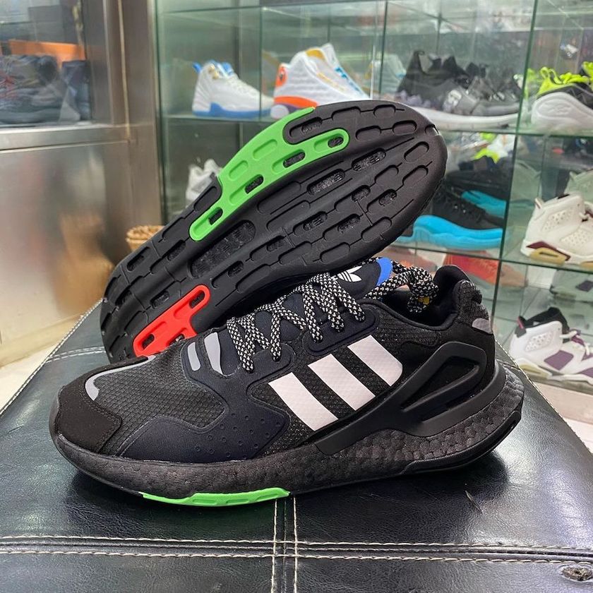 adidas Nite Jogger 2020åçåå¸æ¥æ