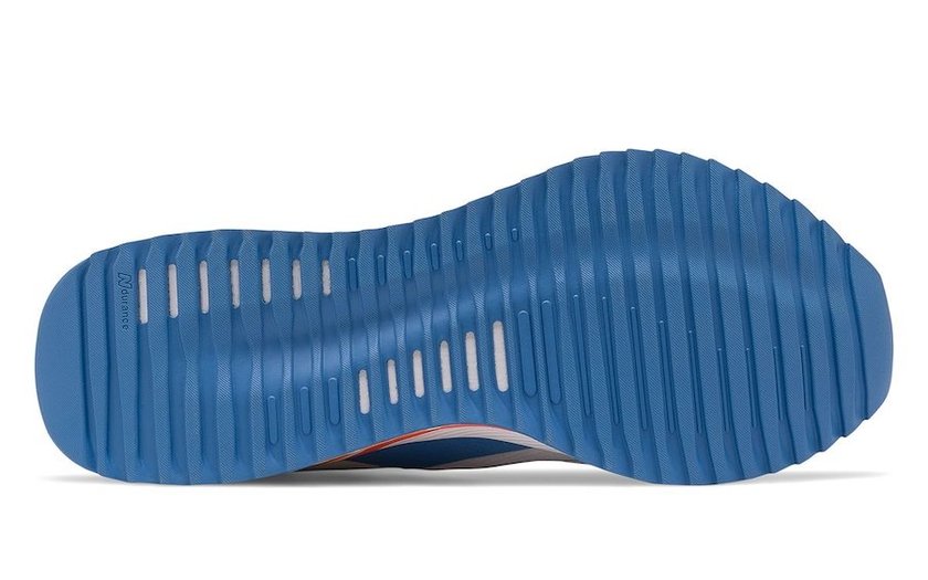 New Balance FuelCell Echo Prideåè¡æ¥æ