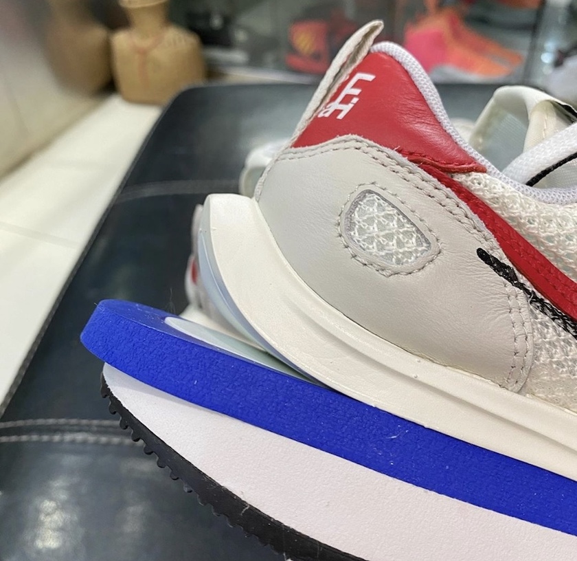 sacai Nike VaporWaffle Game Royal Sport Fuchsia CV1363-100 Release Date