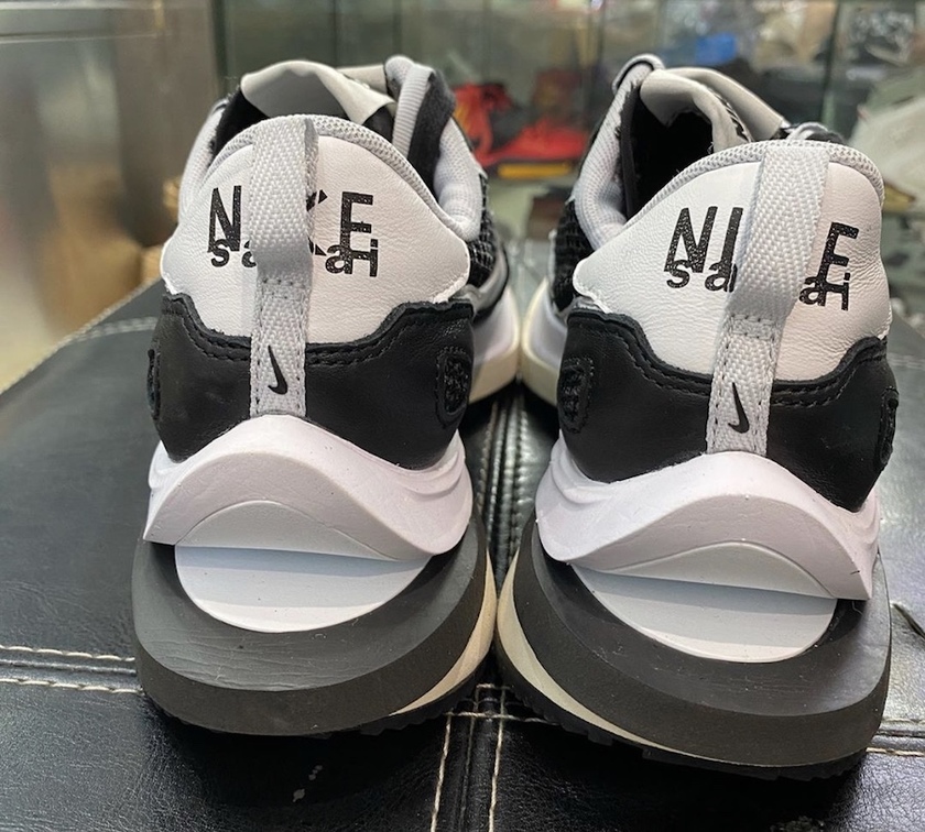 sacai Nike VaporWaffleé»è²ç½è²CV1363-001åå:registered:æ¥æ