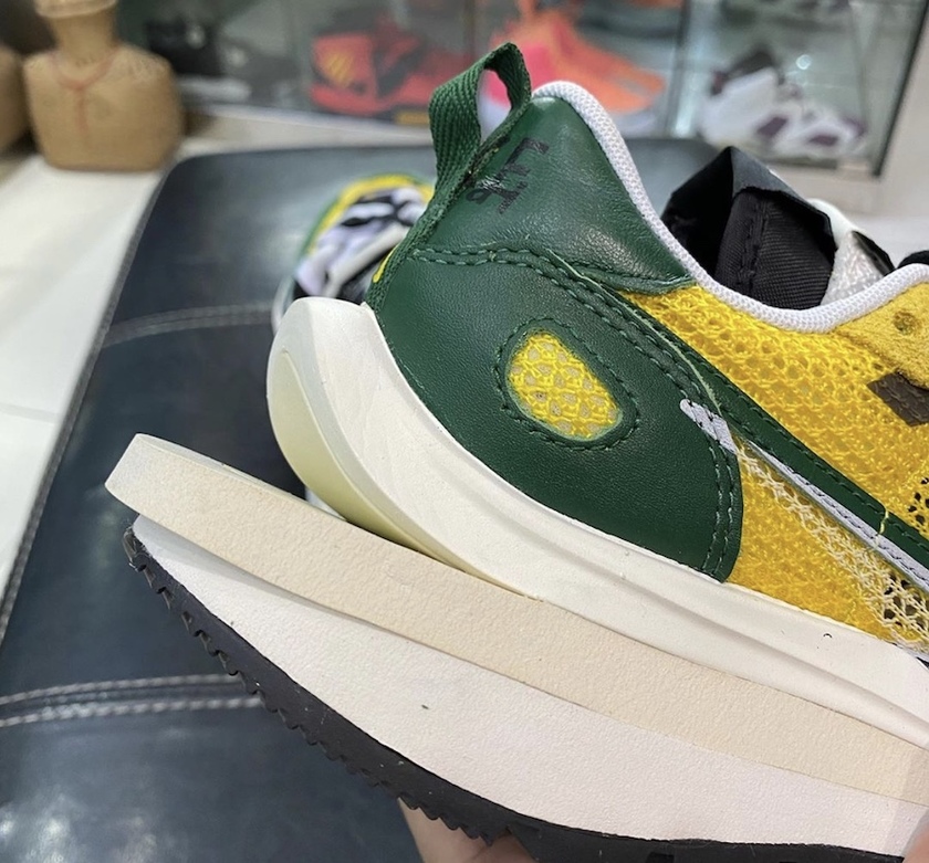 sacai Nike VaporWaffle Tour Yellow Stadium Green CV1363-700åå:registered:æ¥æ
