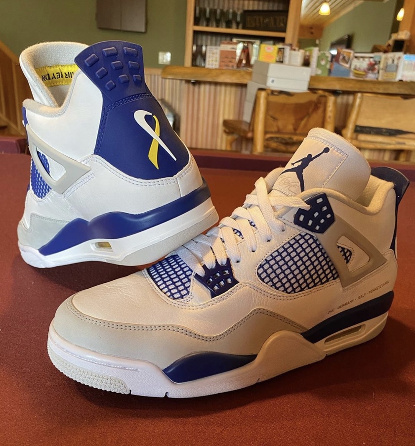 Peyton Smith Air Jordan 4``è:registered:¸æ¿''