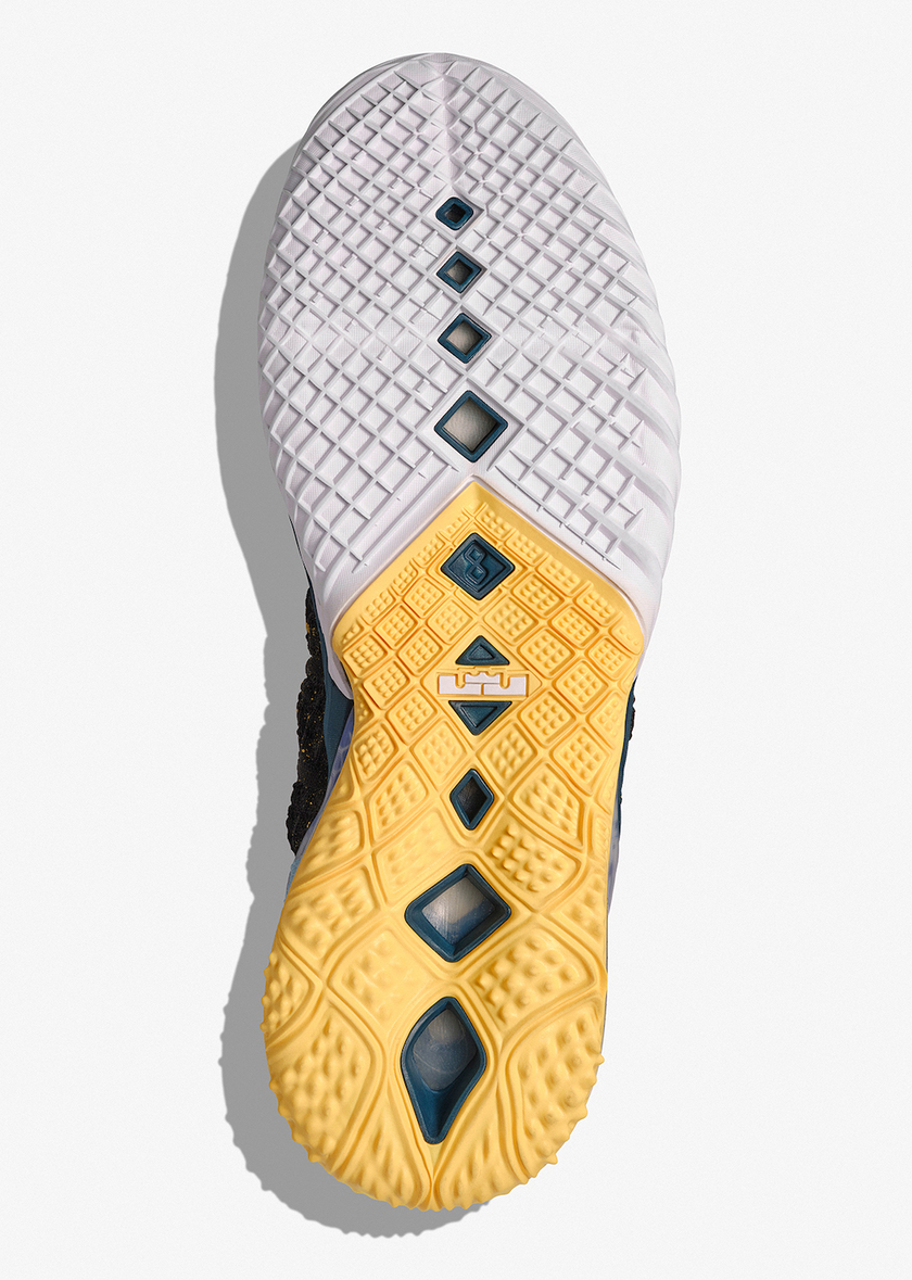 Nike LeBron 18 Reflections Release Date