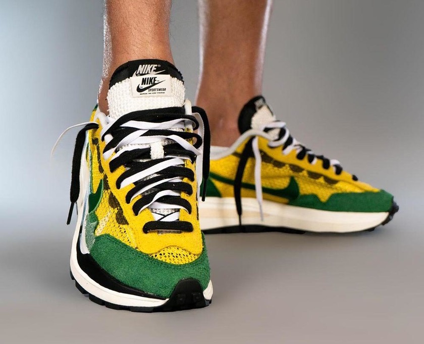 sacai Nike VaporWaffle Tour Yellow Stadium Green CV1363-700 Release Date On-Feet