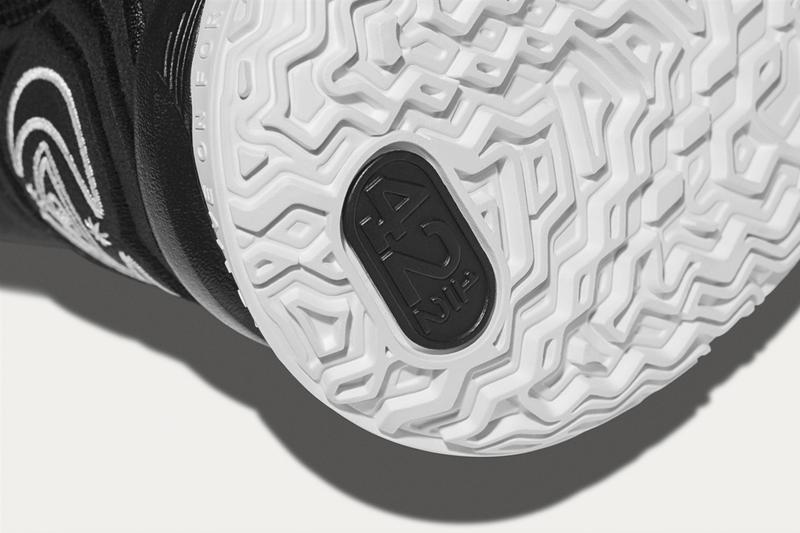 Kyrie Irving ææ°ç°½åç±çé Nike KYRIE 7 æ­£å¼ç»å&nbsp;´