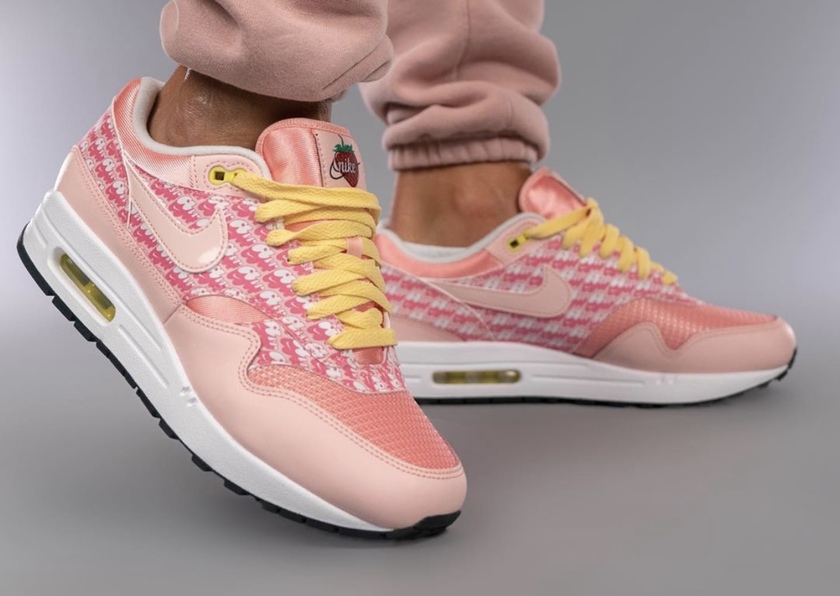 Nike Air Max 1 Strawberry Lemonade CJ0609-600 Release Date On-Feet
