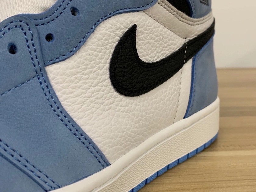 Air Jordan 1 High University Blue 555088-134åå:registered:æ¥æå:registered:ä»·