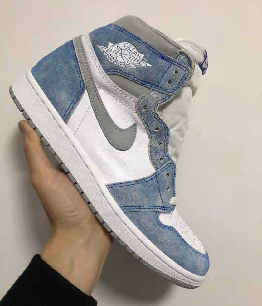 Air Jordan 1 High OG Hyper Royal 555088-402 Release Date