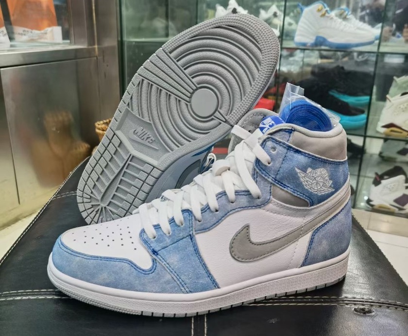 Air Jordan 1 High OG Hyper Royal 555088-402åå:registered:æ¥æ