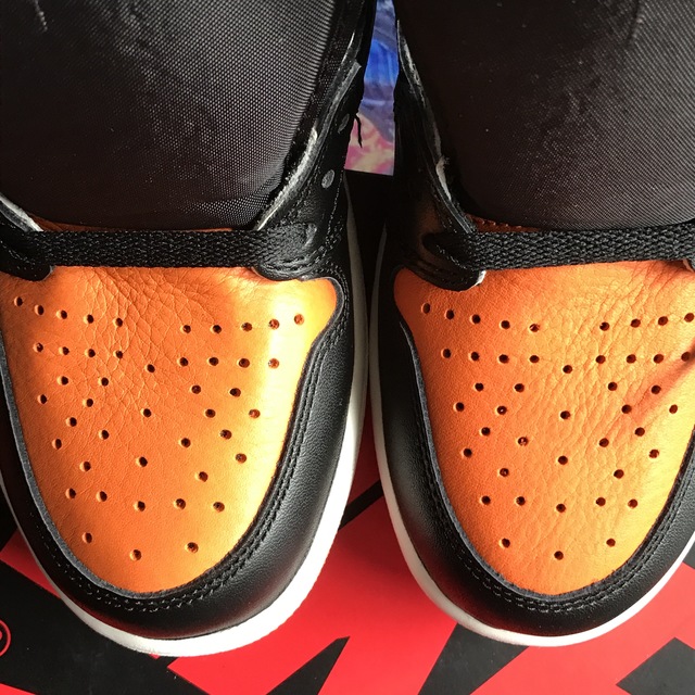 555088-005+AJ1 扣碎篮板 | 当客|运动装备鉴定