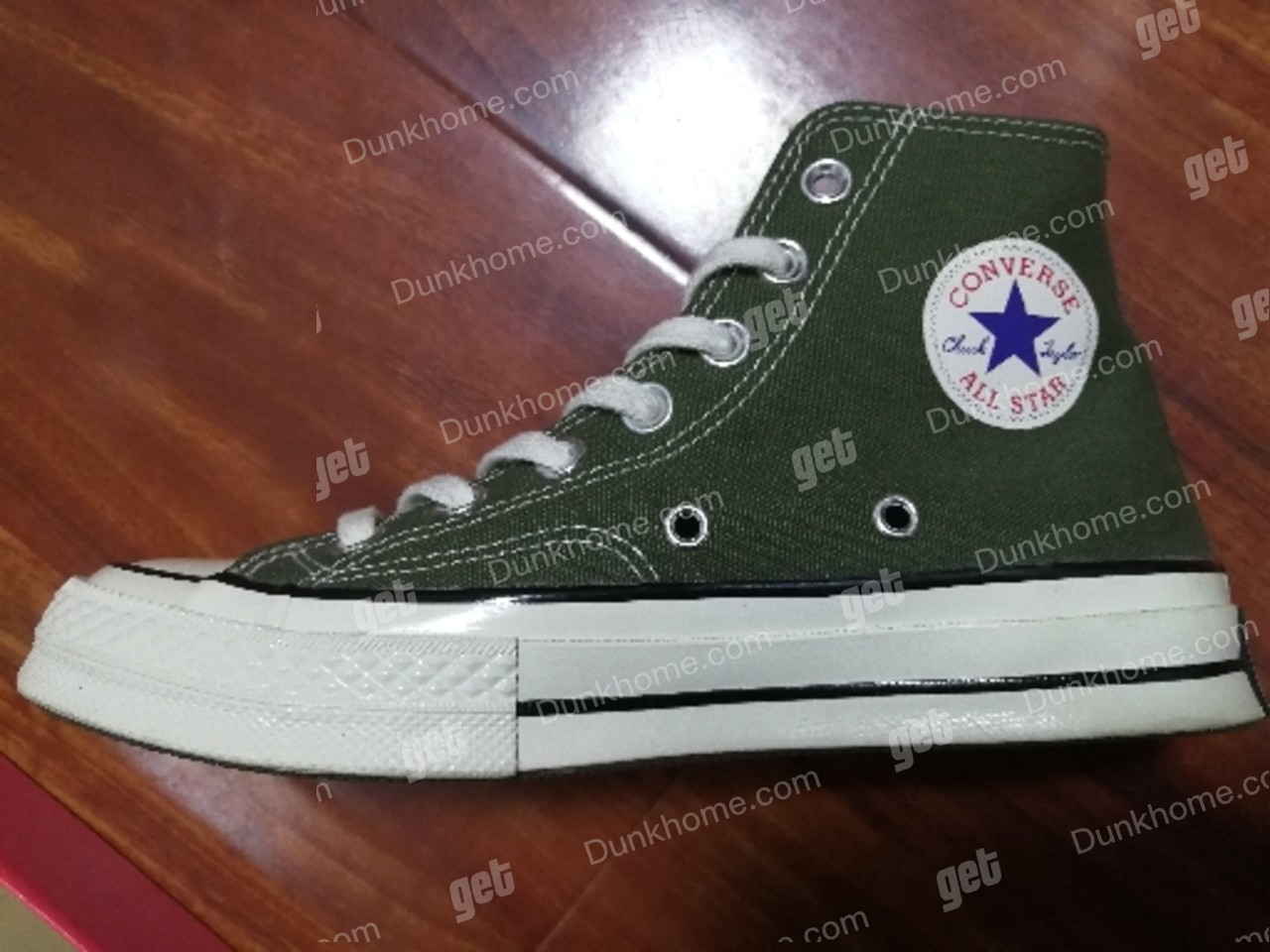 匡威橄榄绿，某宝入，大佬帮忙看看，蟹蟹了啦